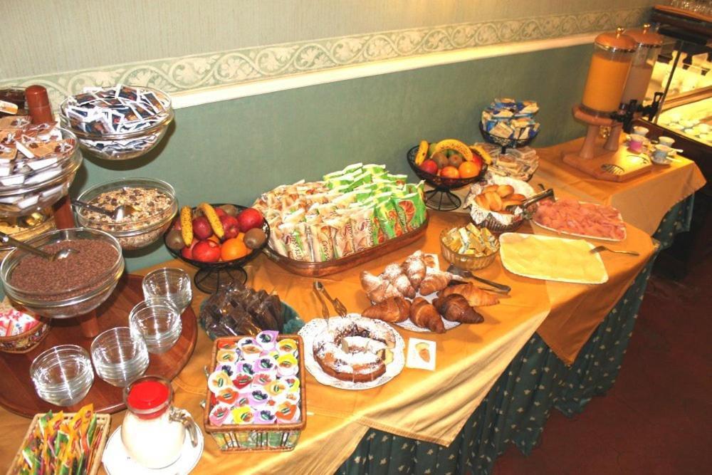 Hotel Milano Trieste Esterno foto